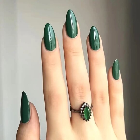 24 Green Fake Nails Press On Kit Glossy Almond Style Manicure Glam Reusable - Picture 1 of 6